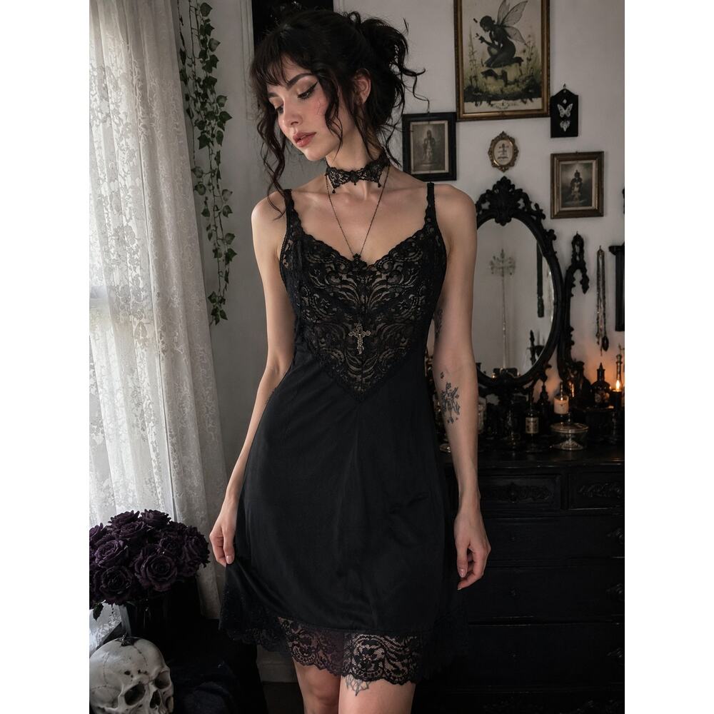 Vintage Vanity Fair Slip Dress 34 Small Black Lace Trim Coquette Whimsigoth Goth
